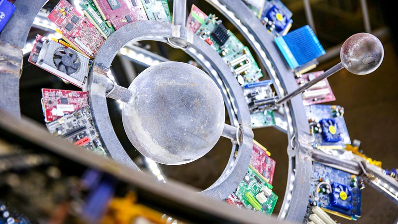 工业互联网平台：制造企业转型的关键选择